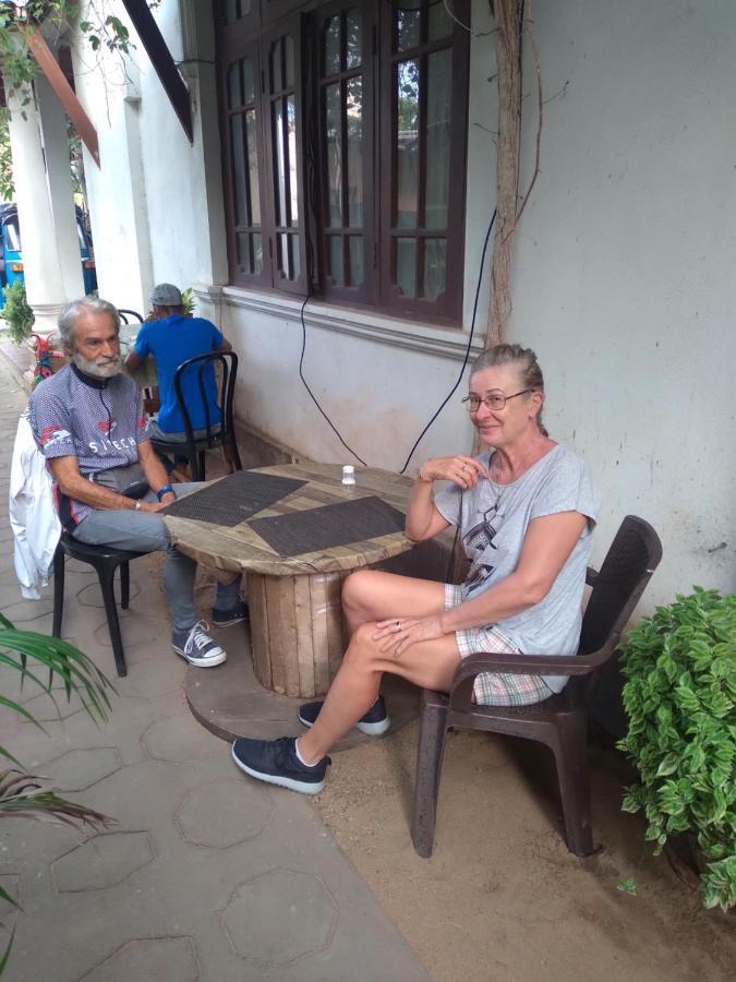 Bluray Beach Apartment Negombo Bagian luar foto
