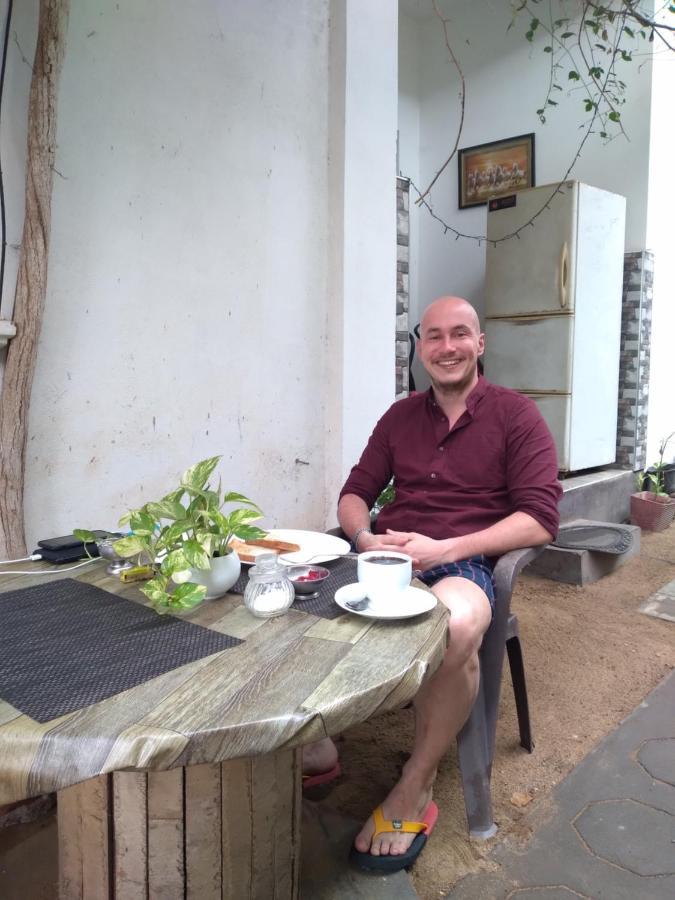 Bluray Beach Apartment Negombo Bagian luar foto