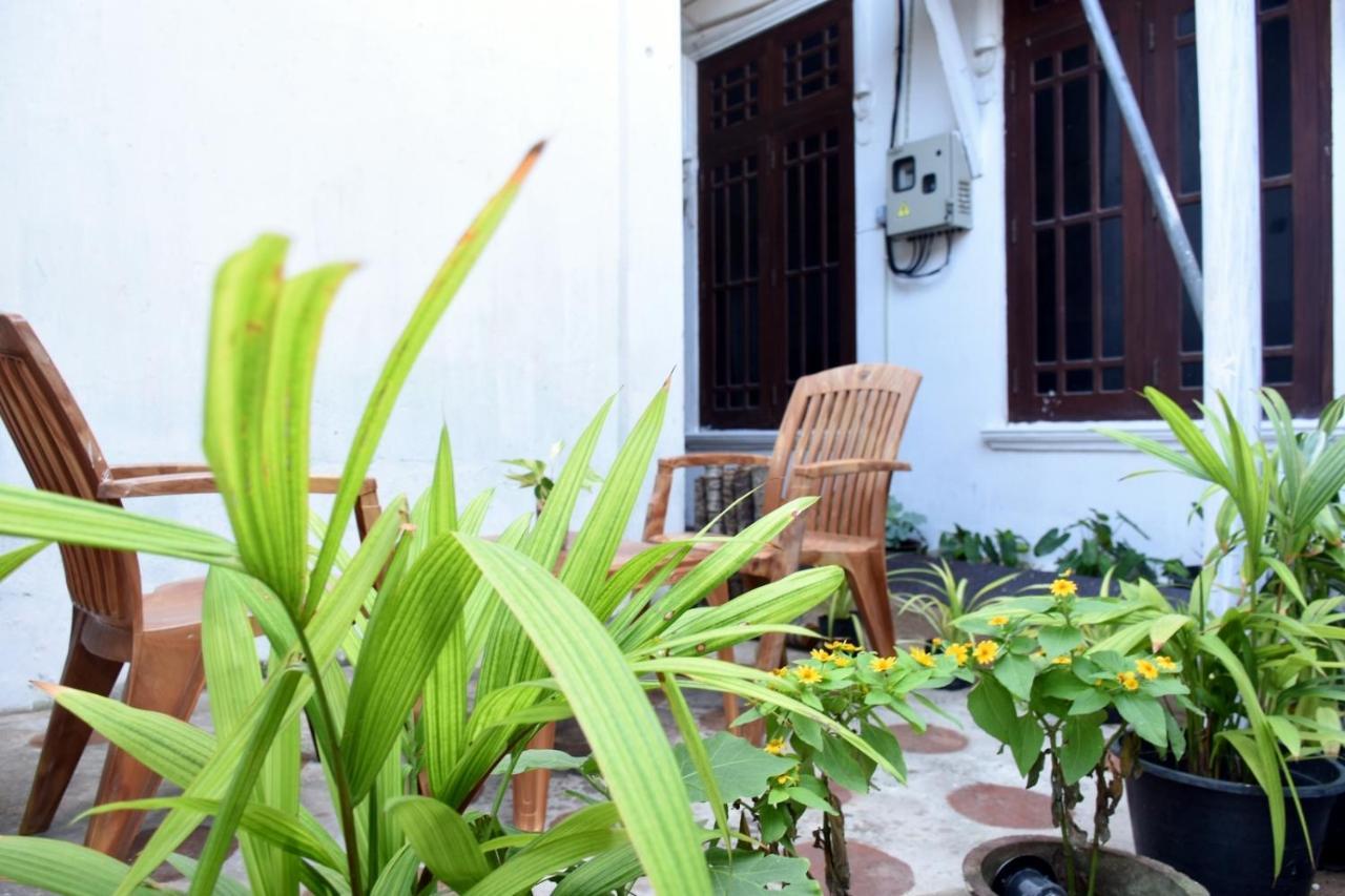Bluray Beach Apartment Negombo Bagian luar foto